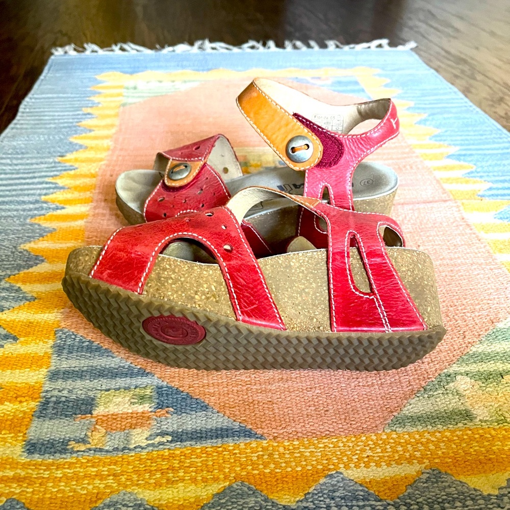 Romika Wedge Sandals